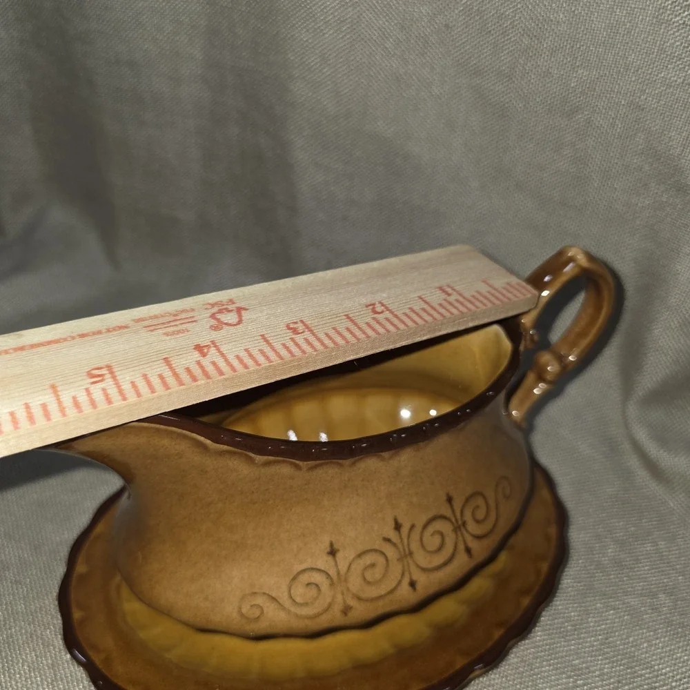 Metlox Poppytrail Vernonware Gravy Boat Built-In Underplate 7.75 x 4.5 In